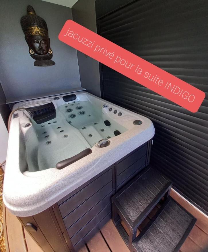 Suite Indigo Jacuzzi Prive Piscine Vue Mer Acces Cuisine Laverie Сен-П'єр Екстер'єр фото